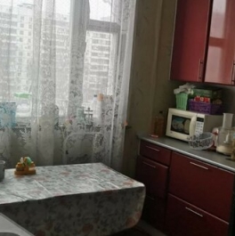 Продажа 4-комн квартиры на вторичном рынке Мичуринский пр-кт,  д. 31,  к. 1