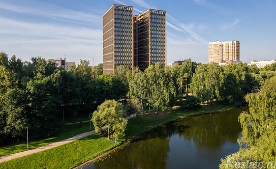 Продажа 3-комн квартиры на вторичном рынке аллея Академика Лихачёва,  д. 7