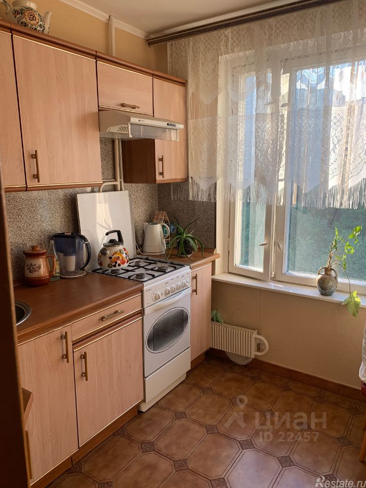 Продажа 3-комн квартиры на вторичном рынке Бакинская улица,  д. 29