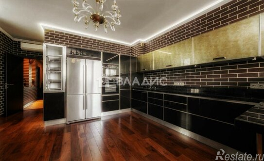 Продажа 5-комн квартиры на вторичном рынке Молодогвардейская улица,  д. 15