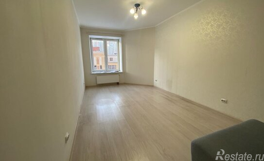 Продажа 1-комн квартиры на вторичном рынке Новый Оккервиль, пр-кт Строителей,  д. 6