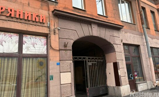 Продажа 2-комн квартиры на вторичном рынке 8-я линия,  д. 75