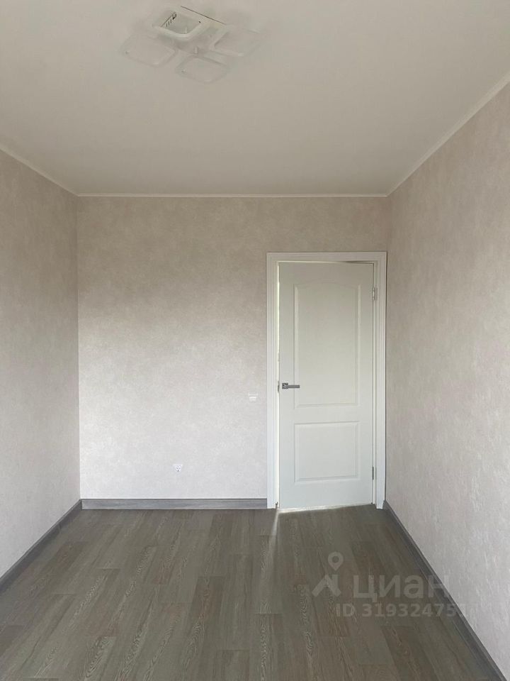 Продажа 3-комн квартиры на вторичном рынке Молдавская улица, 6