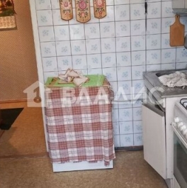 Продажа 2-комн квартиры на вторичном рынке улица Пограничника Гарькавого,  д. 46 к2