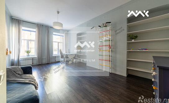 Продажа 3-комн квартиры на вторичном рынке ул Моховая,  д. 14