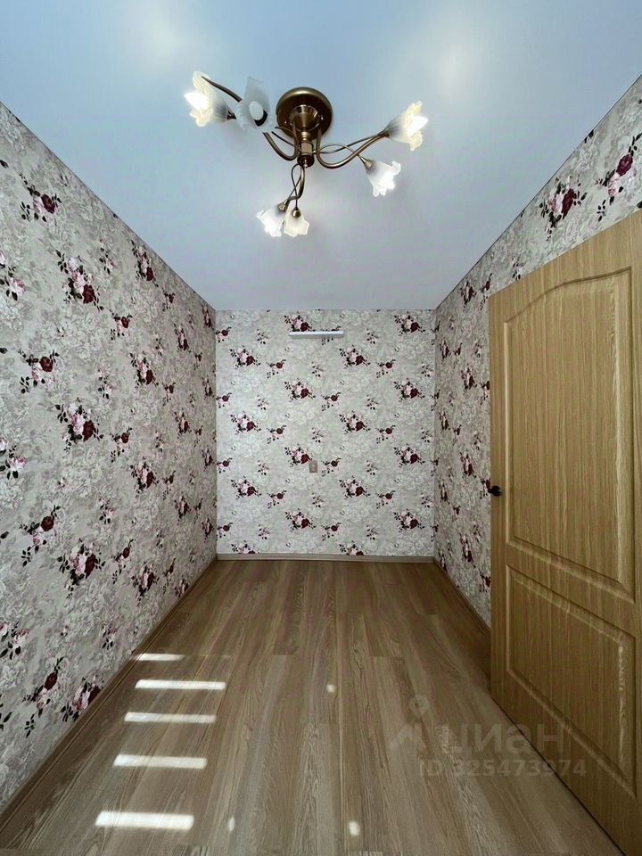 Продажа 1-комн квартиры на вторичном рынке Волхов, Новгородская улица, 14
