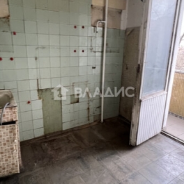 Продажа 2-комн квартиры на вторичном рынке улица Трёхгорный Вал,  д. 1