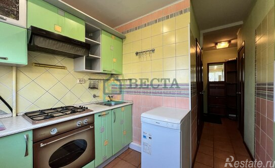 Продажа 3-комн квартиры на вторичном рынке Ветеранов пр-кт,  д. 104