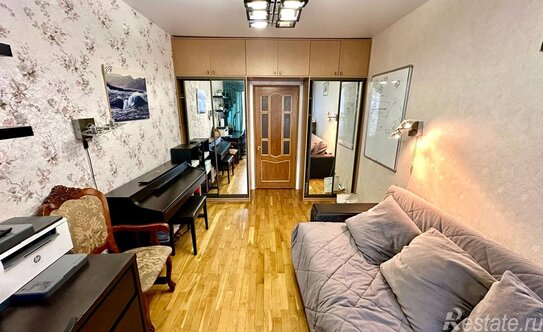 Продажа 3-комн квартиры на вторичном рынке Пушкарская Б. ул,  д. 19А