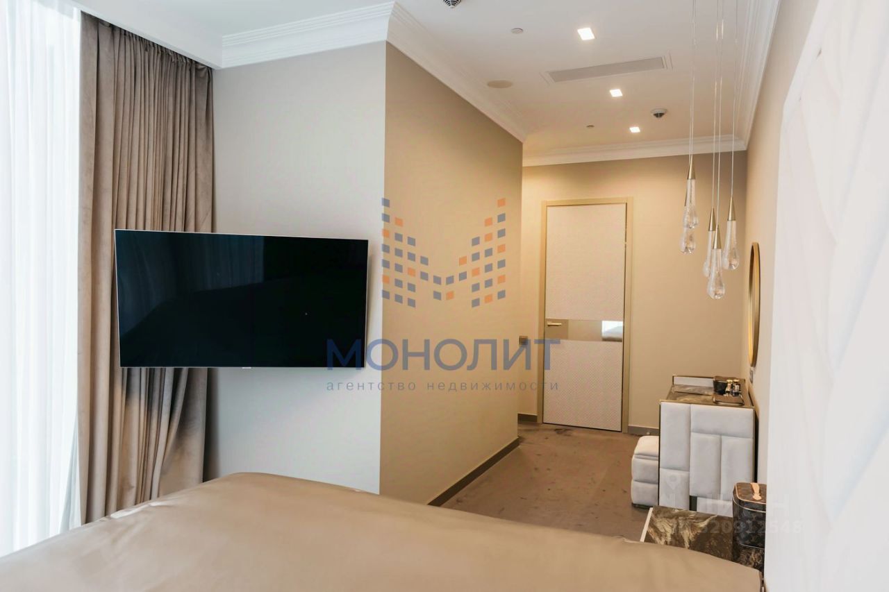 Продажа 4-комн квартиры на вторичном рынке 1-й Красногвардейский проезд, 22с2