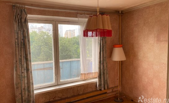 Продажа 4-комн квартиры на вторичном рынке улица Софьи Ковалевской,  д. 8