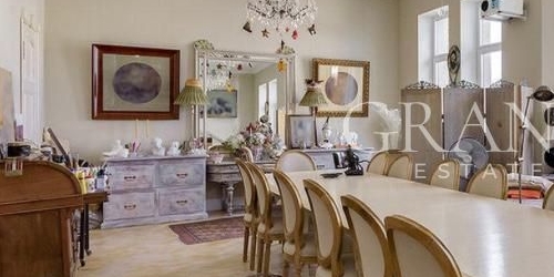 4-комн квартира улица Спиридоновка, 27/24