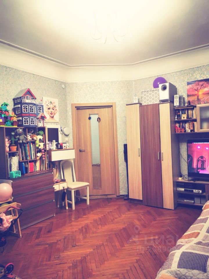 Продажа 3-комн квартиры на вторичном рынке Большая Посадская улица, 9/5