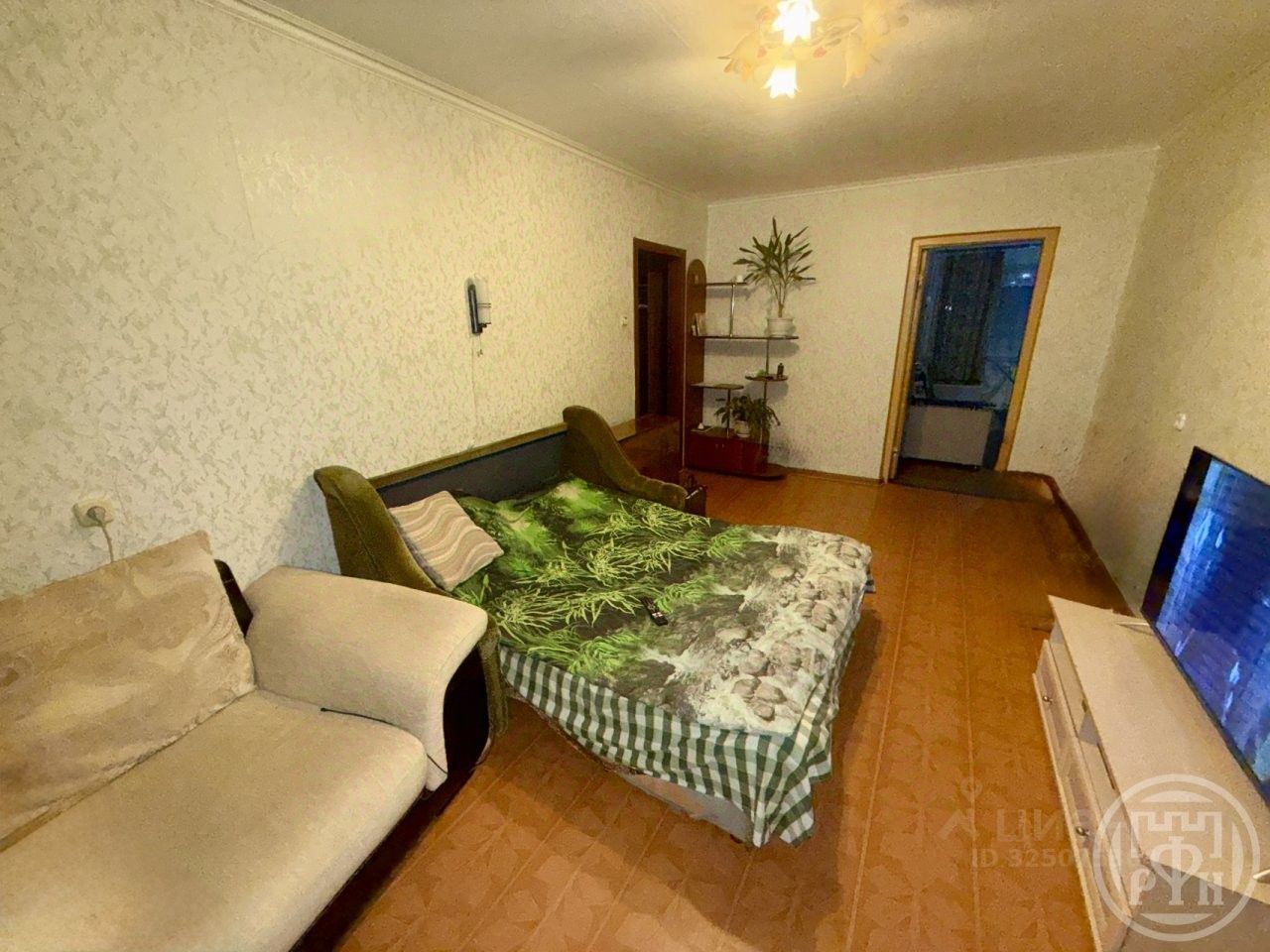 Продажа 3-комн квартиры на вторичном рынке пос. Романовка, 17