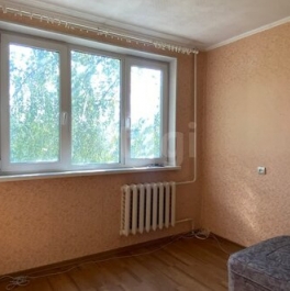 Продажа 3-комн квартиры на вторичном рынке Кириши, ул Нефтехимиков,  д. 19