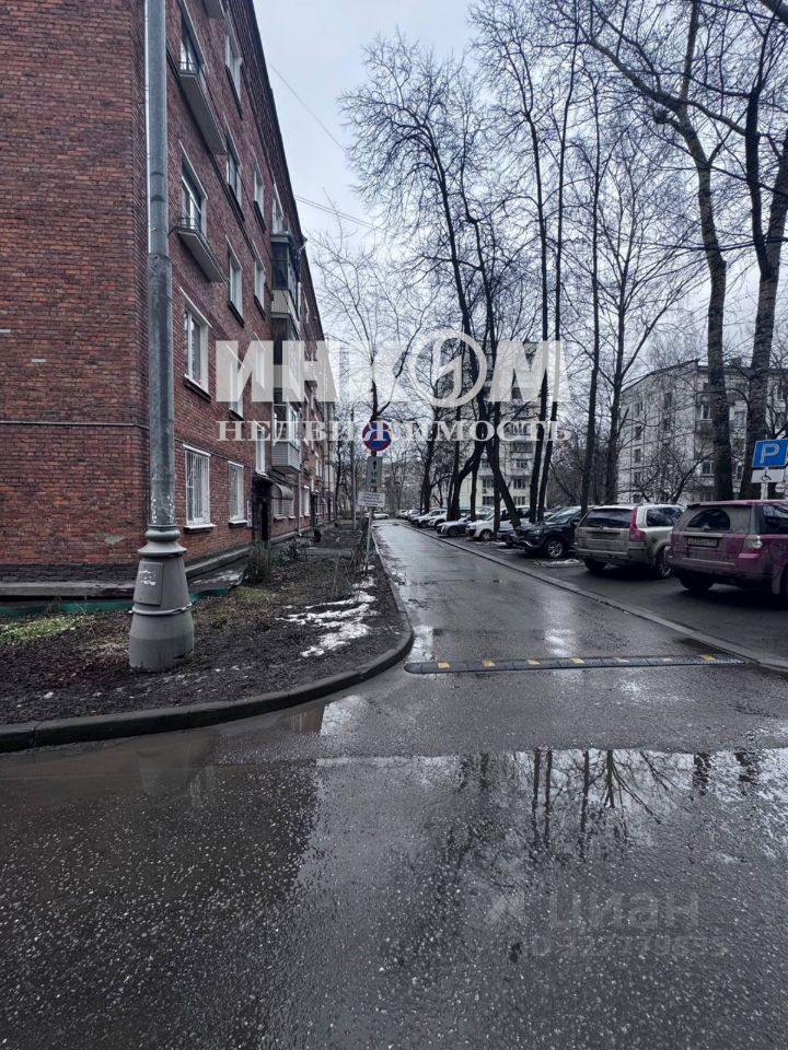 Продажа 1-комн квартиры на вторичном рынке Новогиреевская улица, 21