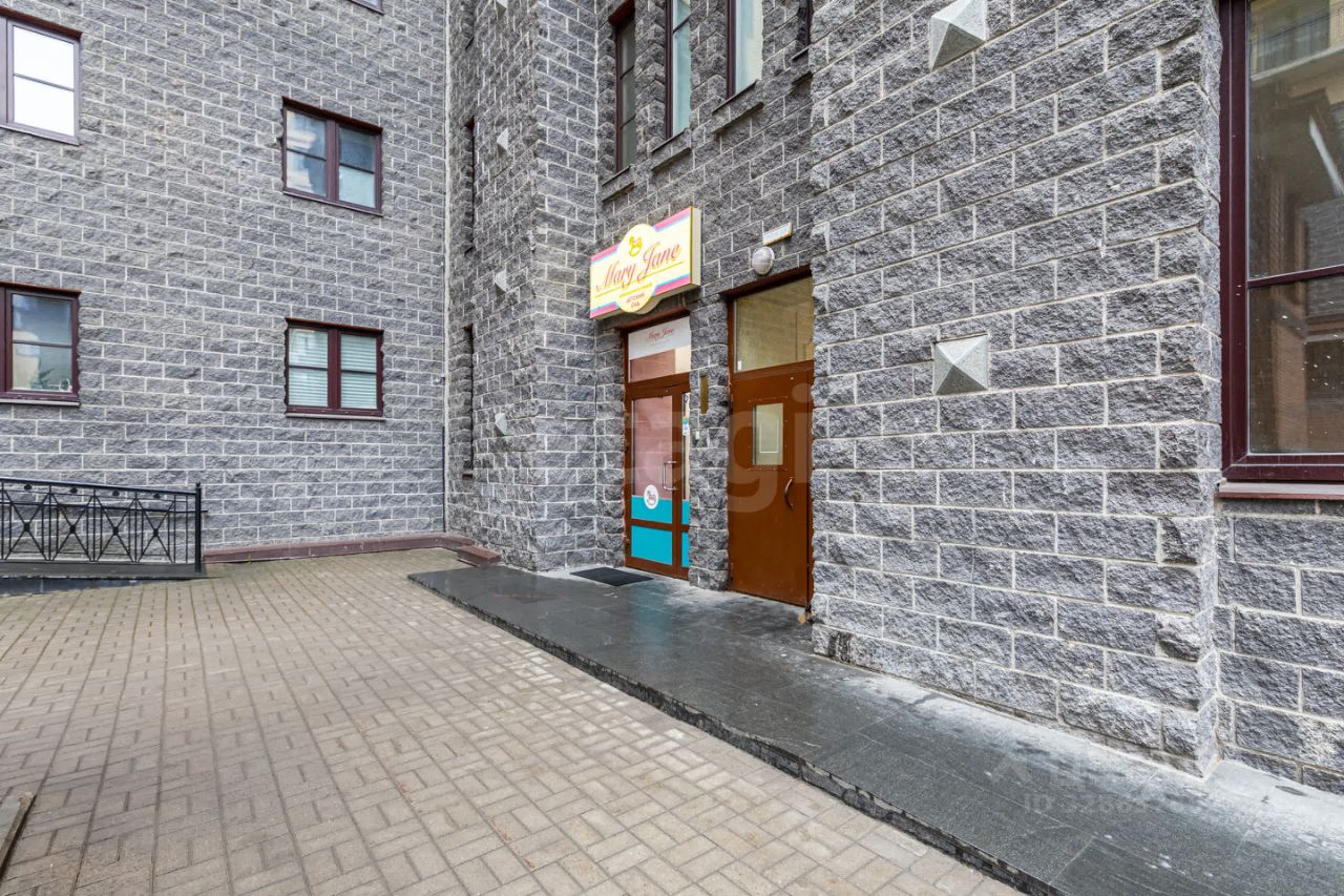 Продажа 3-комн квартиры на вторичном рынке Киевская улица, 3