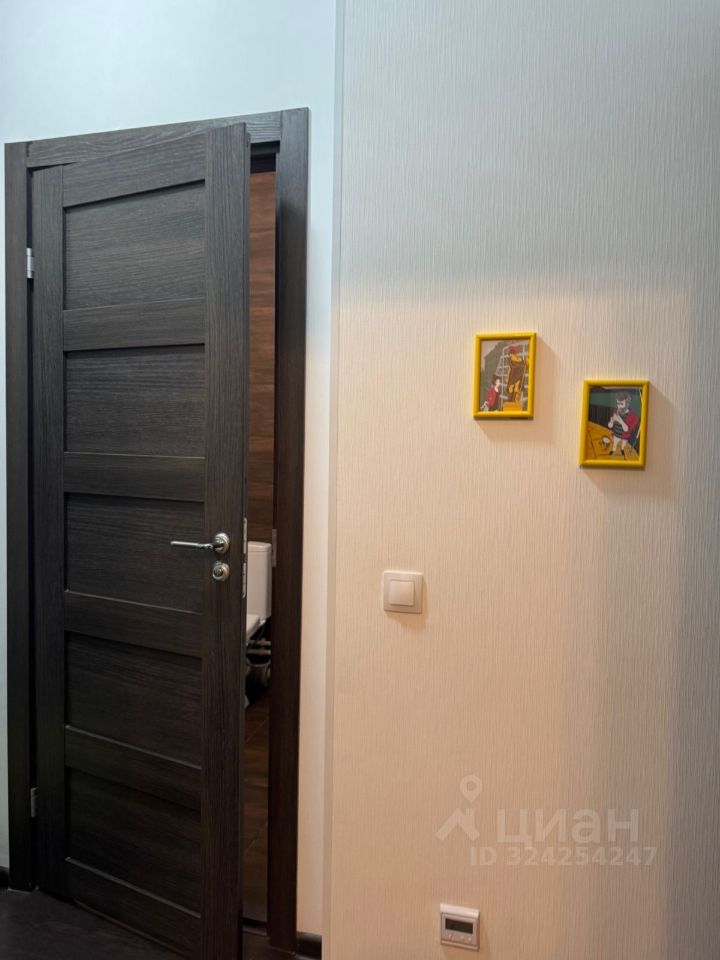 Аренда 2-комн квартиры на вторичном рынке улица Верхне-Каменская, 9к1