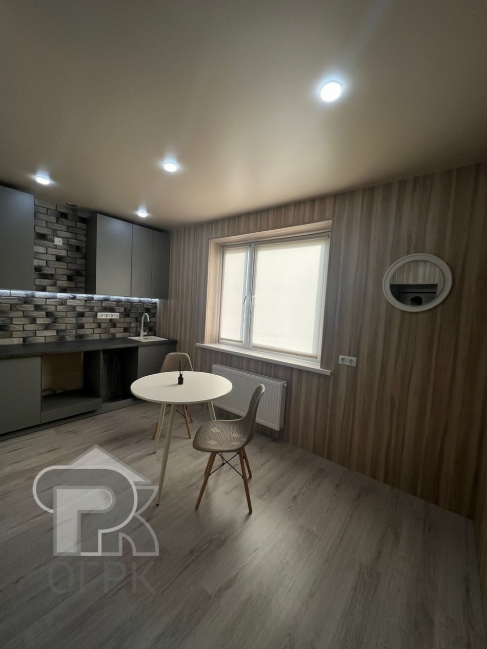 Продажа студии Звенигород, 3-й микрорайон, 18