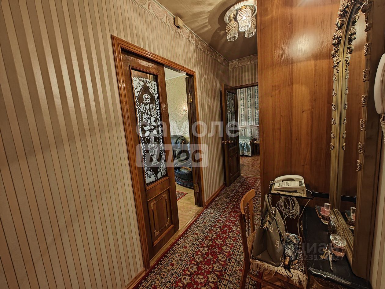 Продажа 2-комн квартиры на вторичном рынке Лобня, улица Некрасова, 11