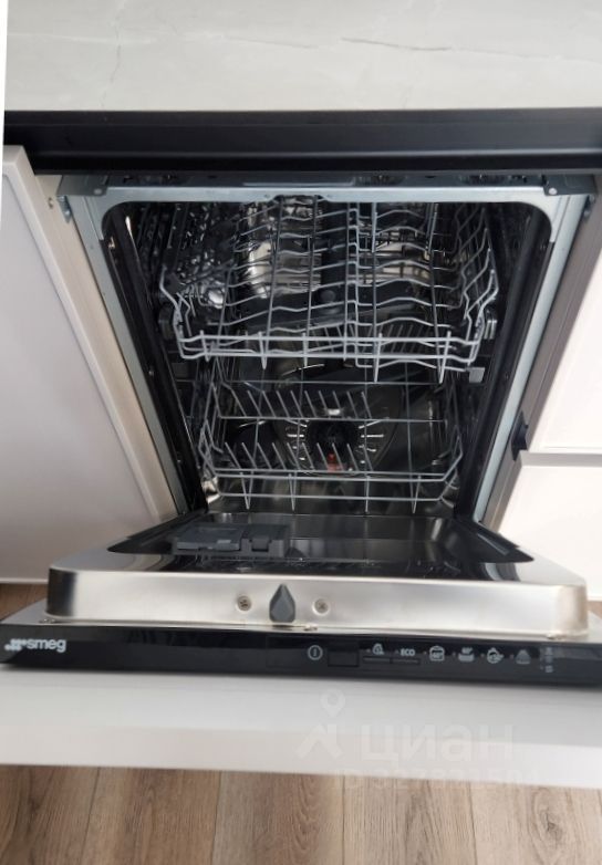 Продажа 2-комн квартиры на вторичном рынке улица Академика Челомея, 1А