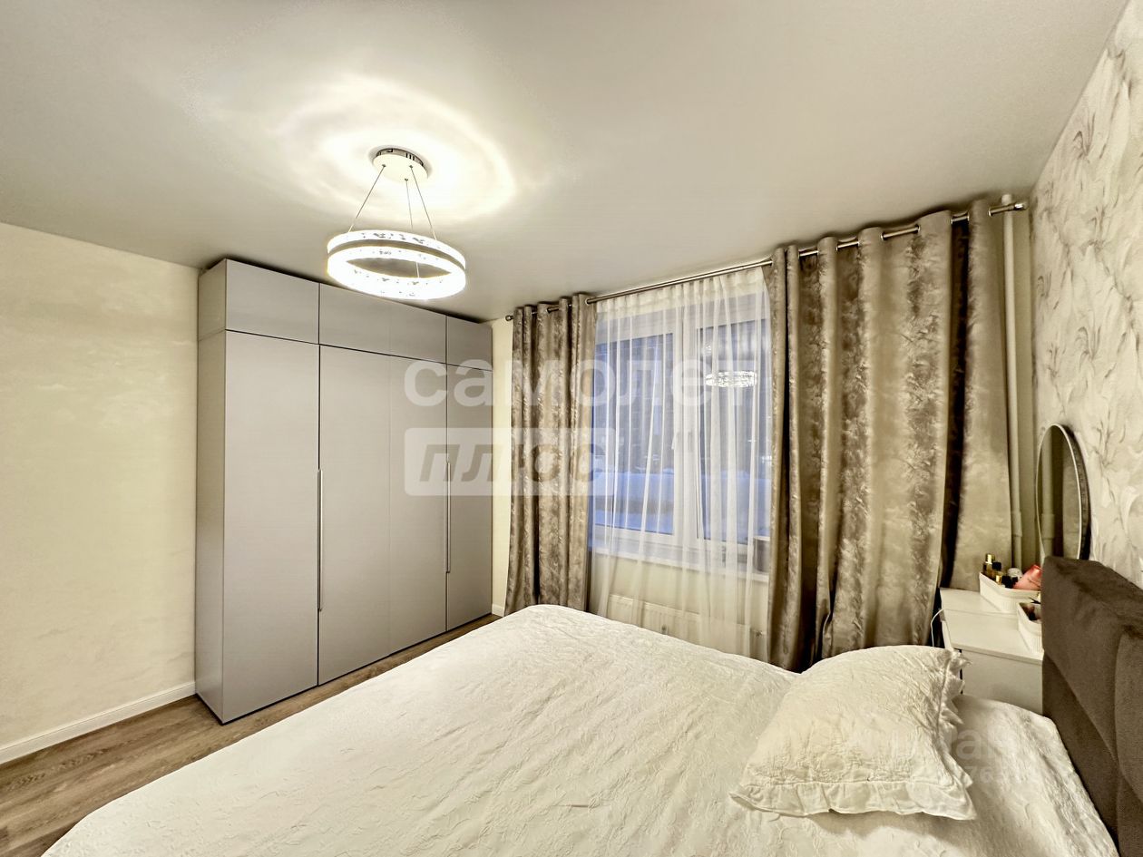 Продажа 3-комн квартиры на вторичном рынке Мирный пгт, улица Академика Северина, 13