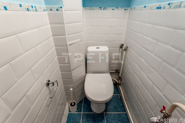 Продажа 2-комн квартиры на вторичном рынке Тельмана, Октябрьская ул,  д. 5