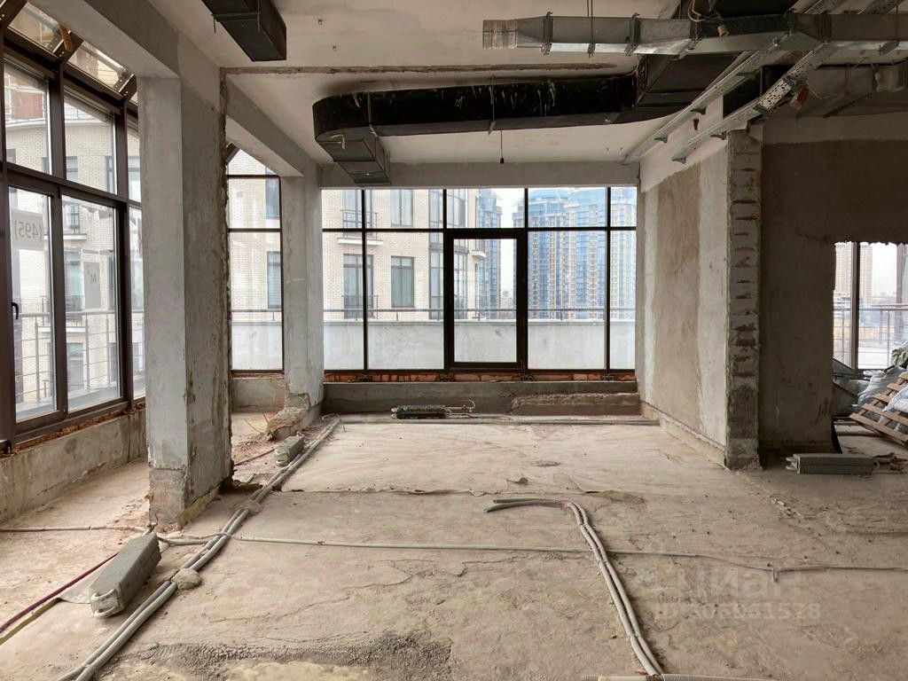 Продажа 6-комн квартиры на вторичном рынке Староволынская улица, 15к6