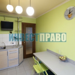 Продажа 3-комн квартиры на вторичном рынке Вражский 1-й пер,  д. 4