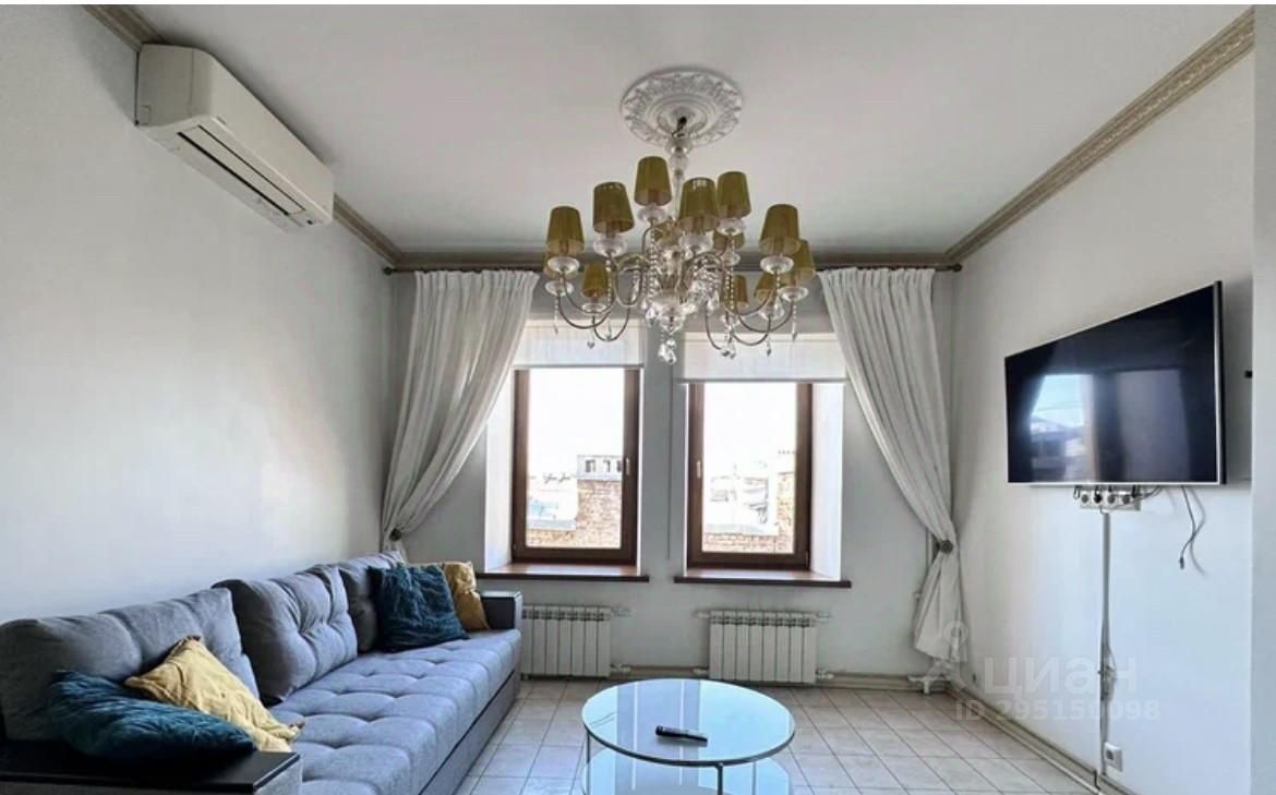 Аренда 4-комн квартиры на вторичном рынке Угловой переулок, 3