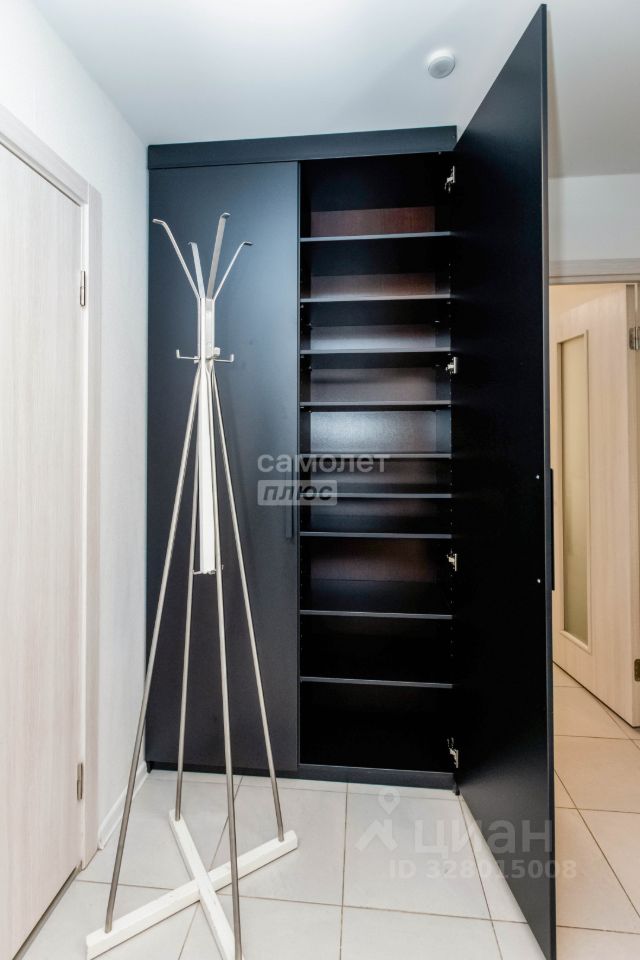 Аренда 3-комн квартиры на вторичном рынке Складочная улица, 6к3