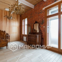Продажа 4-комн квартиры на вторичном рынке Климентовский пер,  д. 9/1