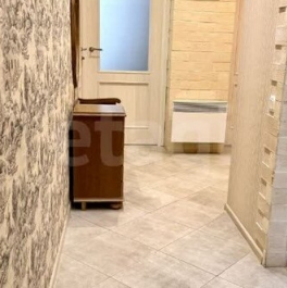 Продажа 2-комн квартиры на вторичном рынке Школьная улица,  д. 30