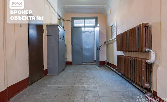 Продажа 4-комн квартиры на вторичном рынке ул Газовая,  д. 1а