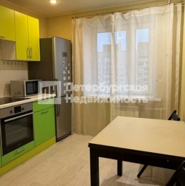 Продажа 2-комн квартиры на вторичном рынке Богатырский пр-кт,  д. 10