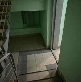 Продажа 2-комн квартиры на вторичном рынке Лухмановская улица