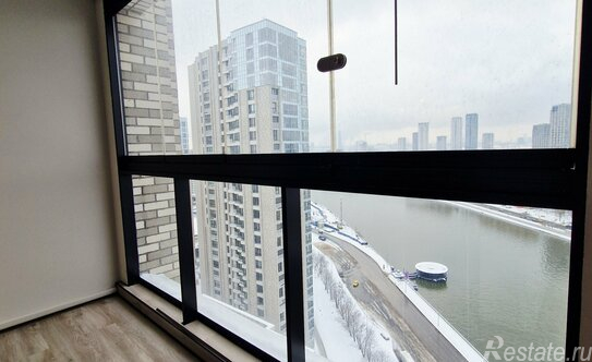 Продажа 2-комн квартиры на вторичном рынке Звездный б-р,  д. 5