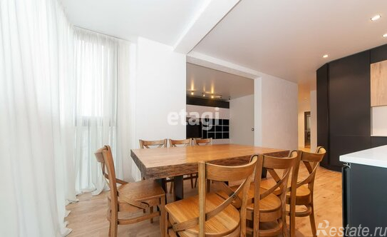 Продажа 2-комн квартиры на вторичном рынке Петергофское ш,  д. 45