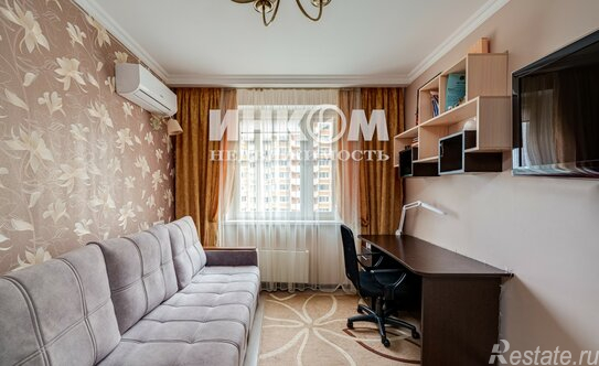 Продажа 3-комн квартиры на вторичном рынке Дрожжино, ул Южная,  д. 19,  к. 1