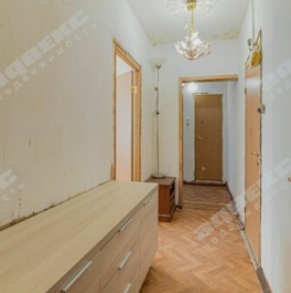 Продажа 2-комн квартиры на вторичном рынке Кораблестроителей ул,  д. 38,  к. 1
