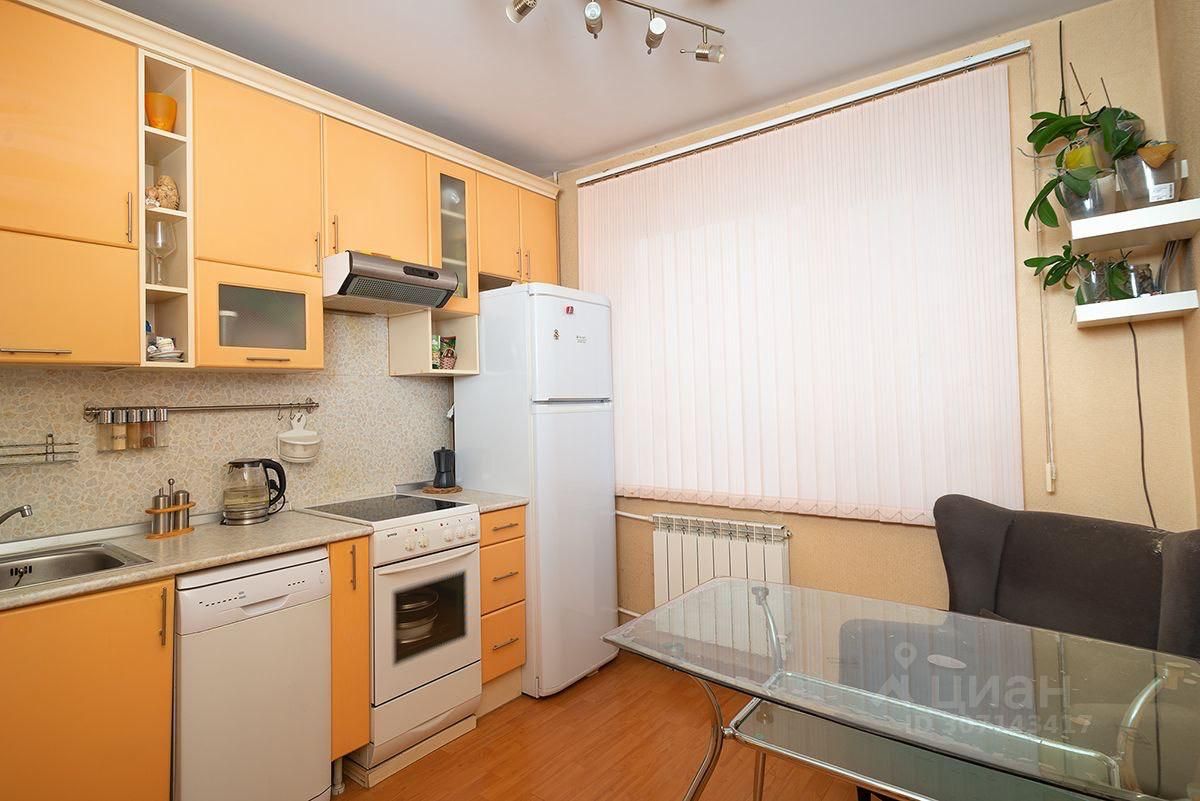 Продажа 3-комн квартиры на вторичном рынке проспект Косыгина, 28К1