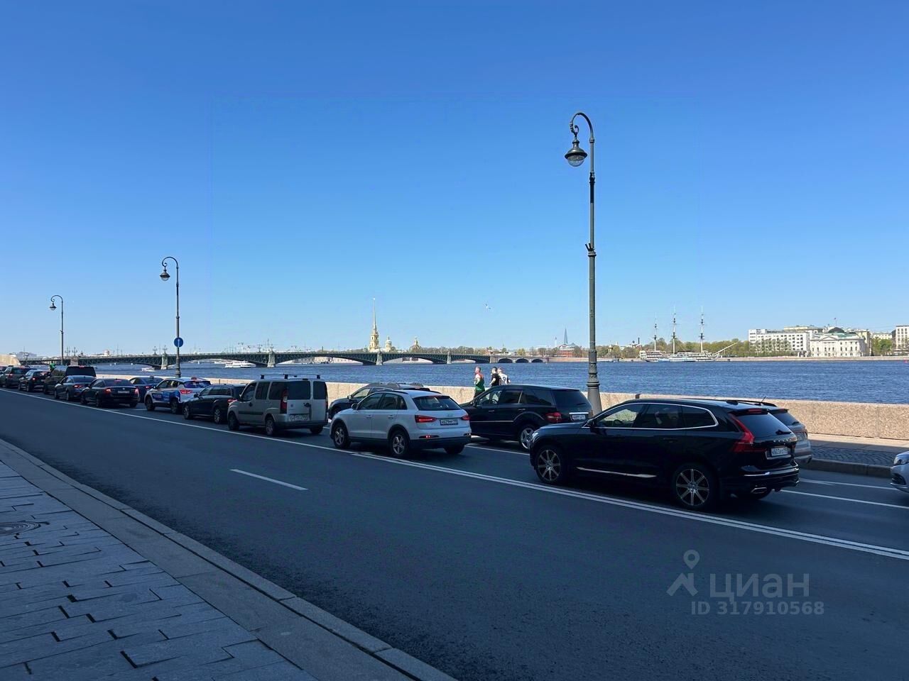 Продажа комнаты набережная Кутузова, 32