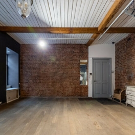 Продажа 2-комн квартиры на вторичном рынке Офицерский пер,  д. 4