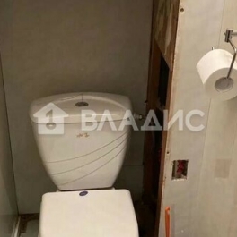 Продажа 2-комн квартиры на вторичном рынке Ленская улица,  д. 6 к3