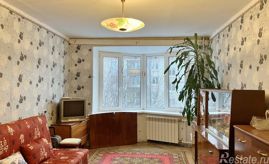 Продажа 2-комн квартиры на вторичном рынке Петергоф г, Разводная ул,  д. 39