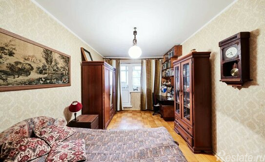 Продажа 3-комн квартиры на вторичном рынке Новоясеневский пр-кт,  д. 38,  к. 1