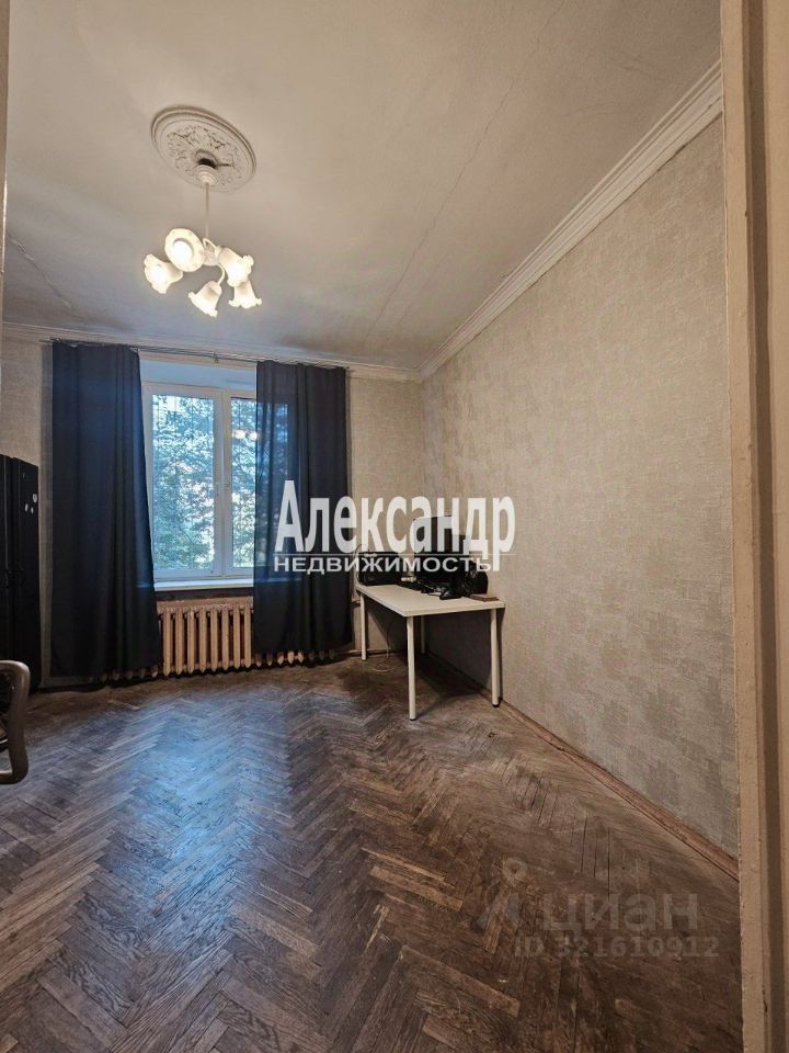 Продажа 2-комн квартиры на вторичном рынке улица Бабушкина, 52