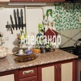 Продажа 1-комн квартиры на вторичном рынке Кирпичное, Комсомольская улица,  д. 10