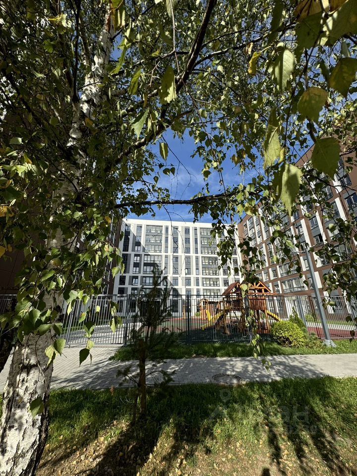 Продажа 1-комн квартиры на вторичном рынке Коммунар г., улица Просвещения, 2