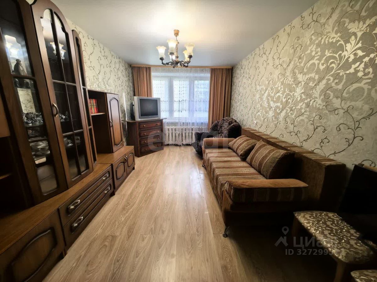 Продажа 2-комн квартиры на вторичном рынке Серпухов, улица Космонавтов, 20Б